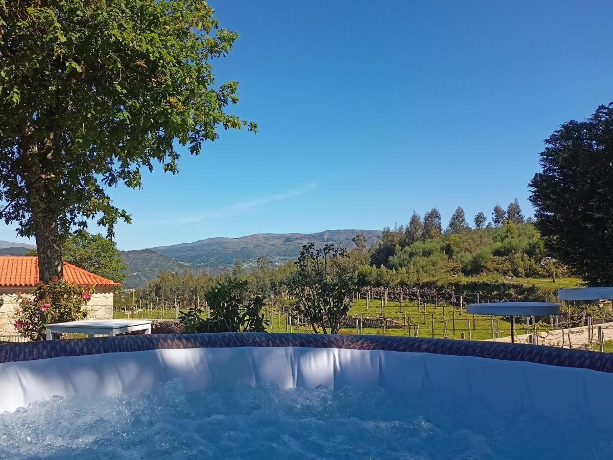 Jardim Da Rosa Pensionat Monção Exteriör bild