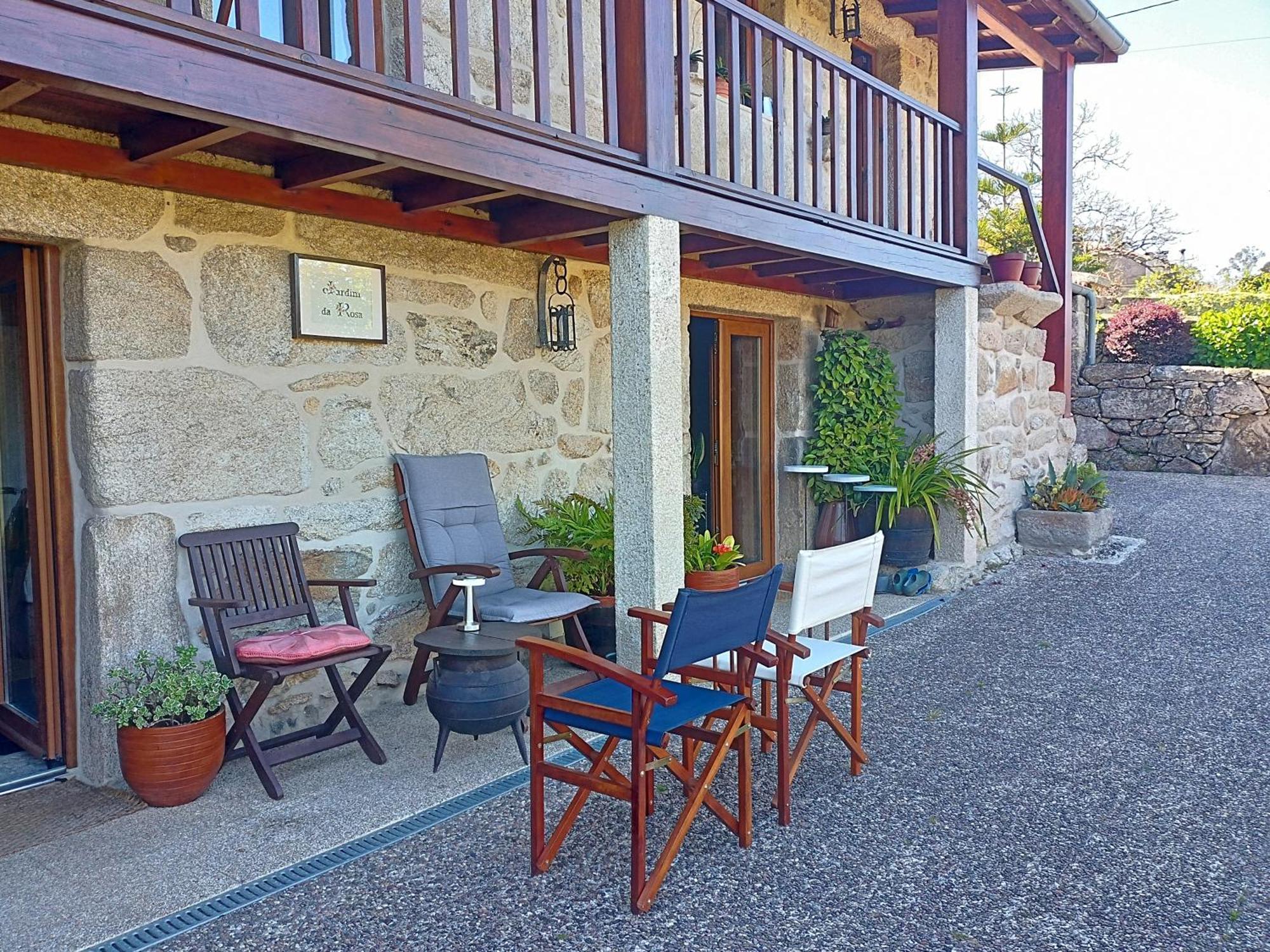 Jardim Da Rosa Pensionat Monção Exteriör bild